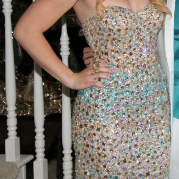 Night moves “prom collection” prom dress - Picture 4 of 6